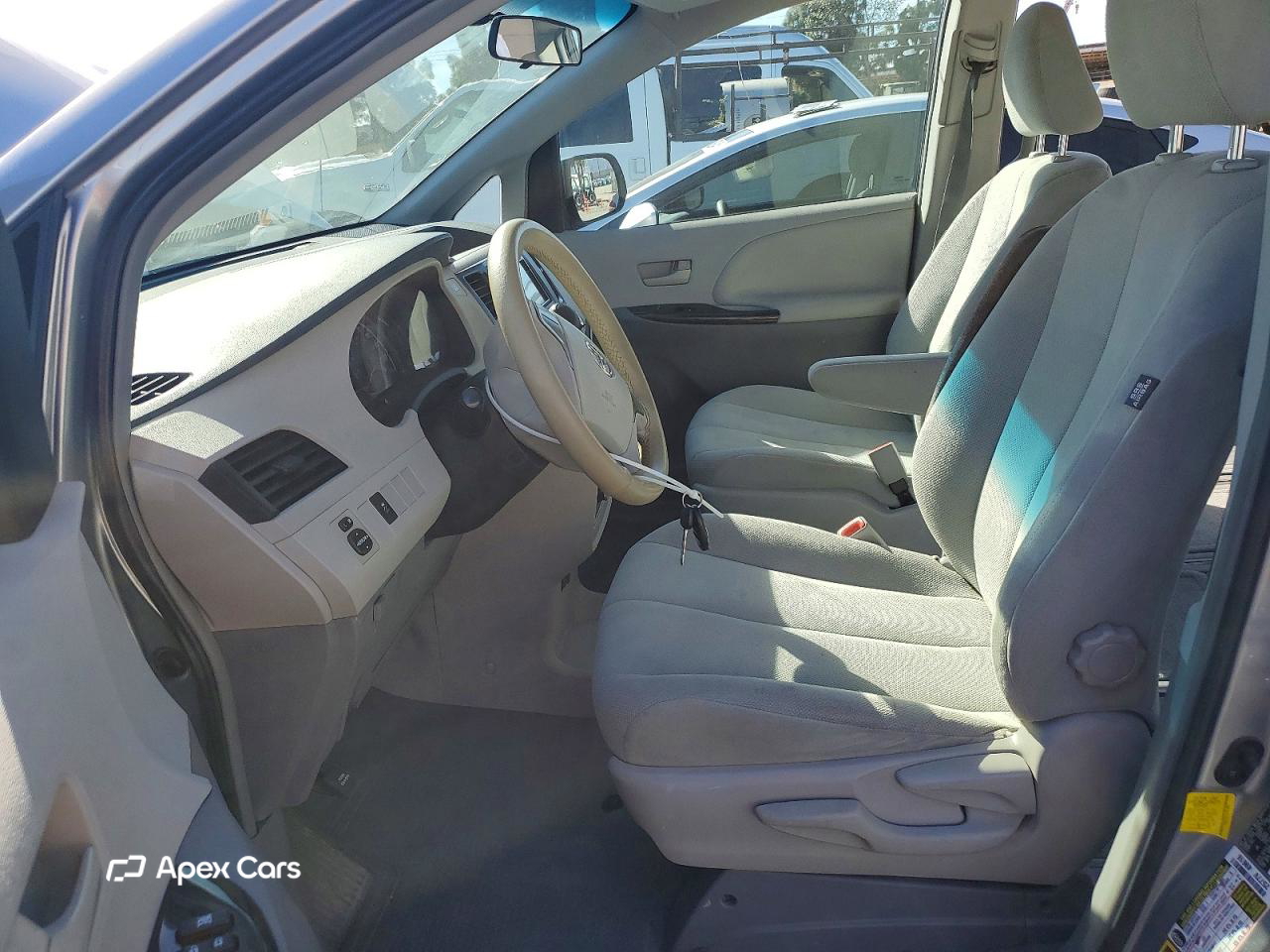 Toyota Sienna 2013
