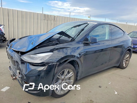 Tesla Model Y 2023 - Image 1 of 15