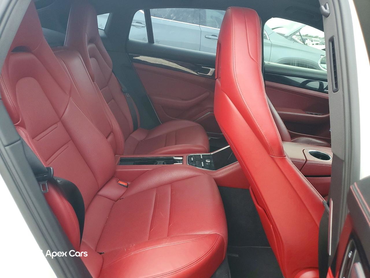 Porsche Panamera 2021