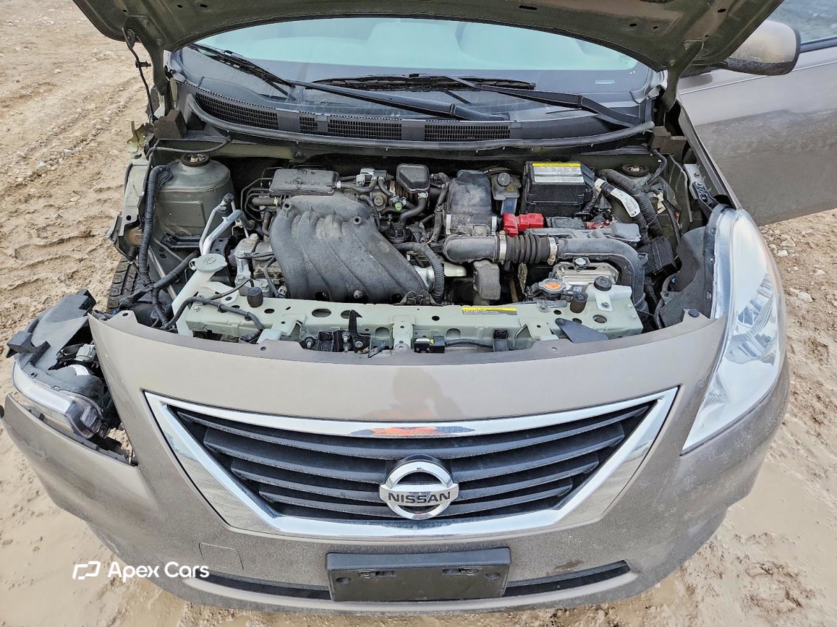 Nissan Versa 2013