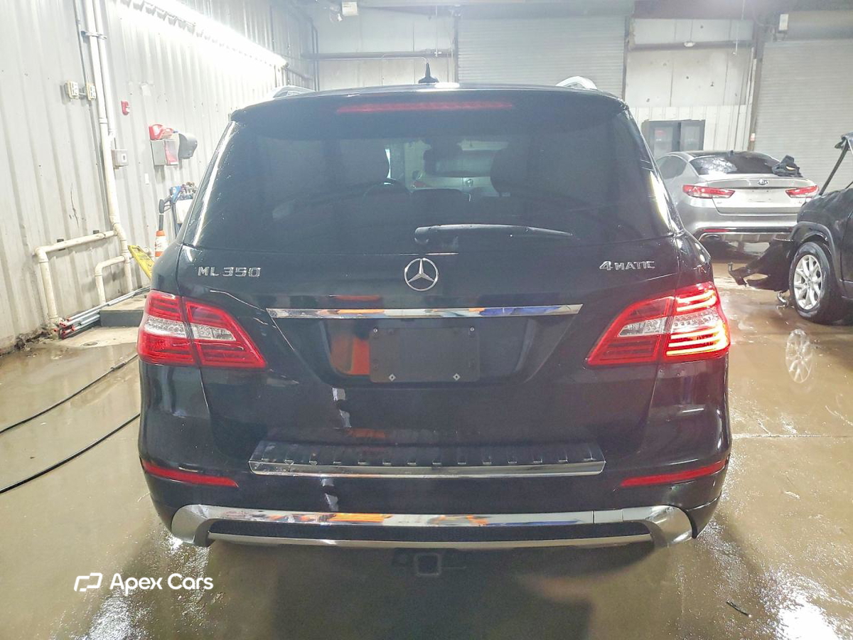 Mercedes-Benz  2015