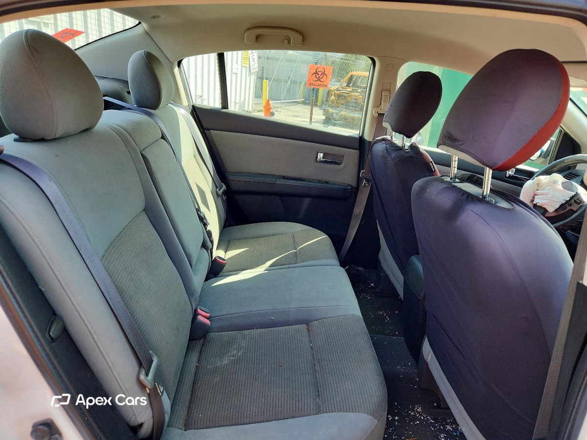 Nissan Sentra 2011