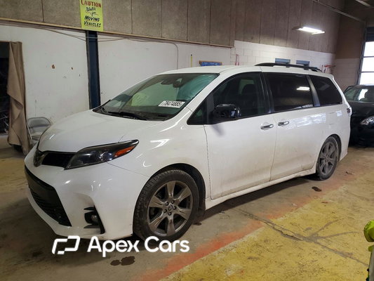 Toyota Sienna 2018 - Image 1 of 14