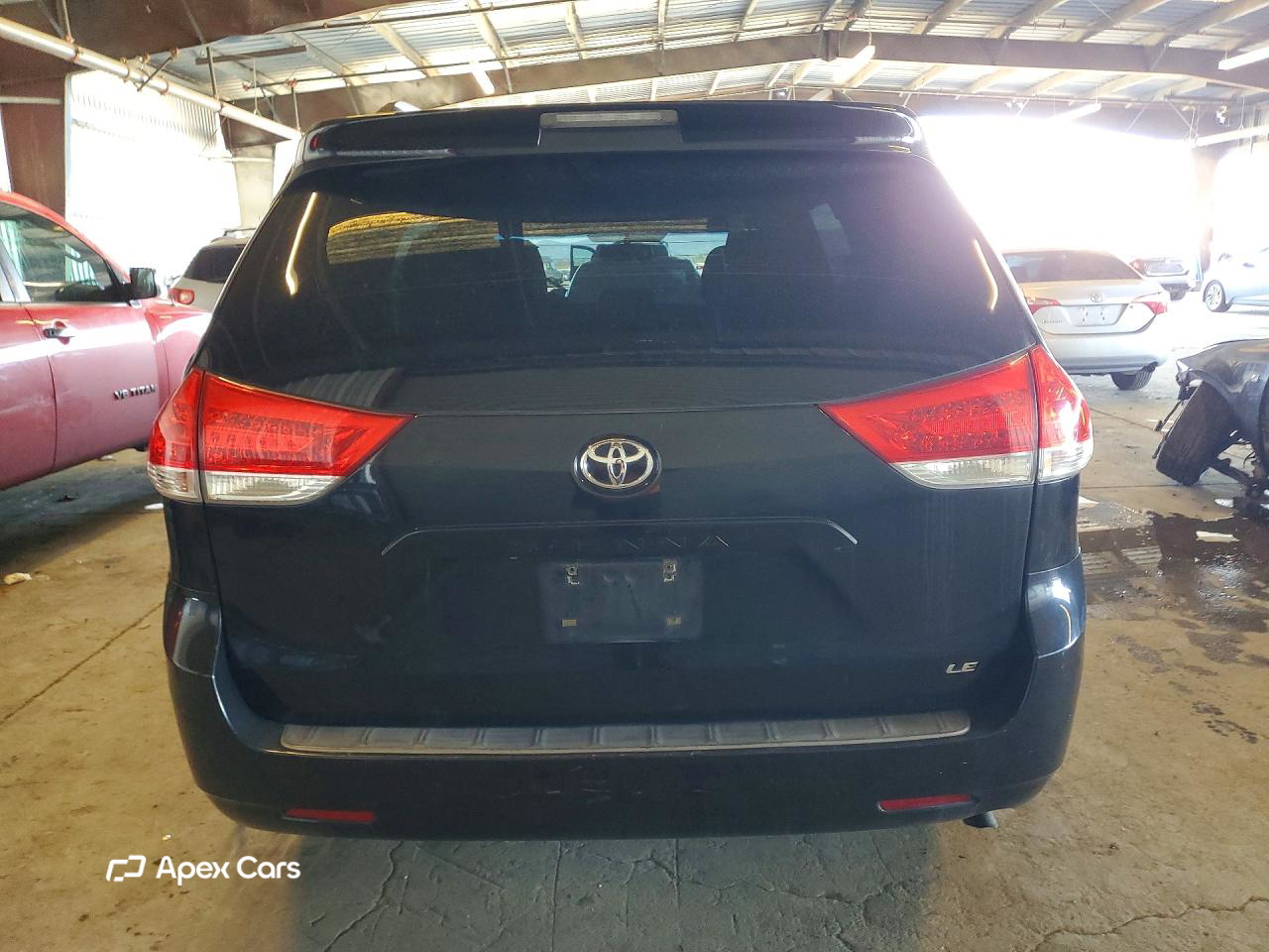 Toyota Sienna 2011