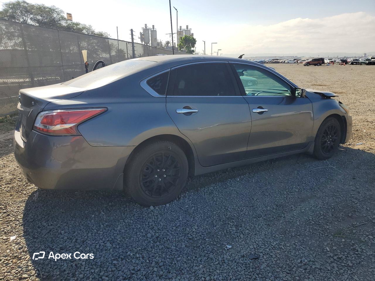 Nissan Altima 2015