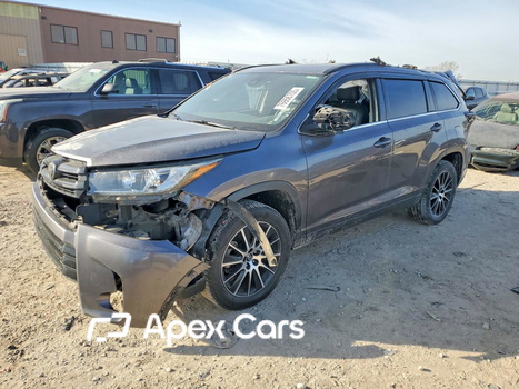 Toyota Highlander 2018 - Image 1 of 14