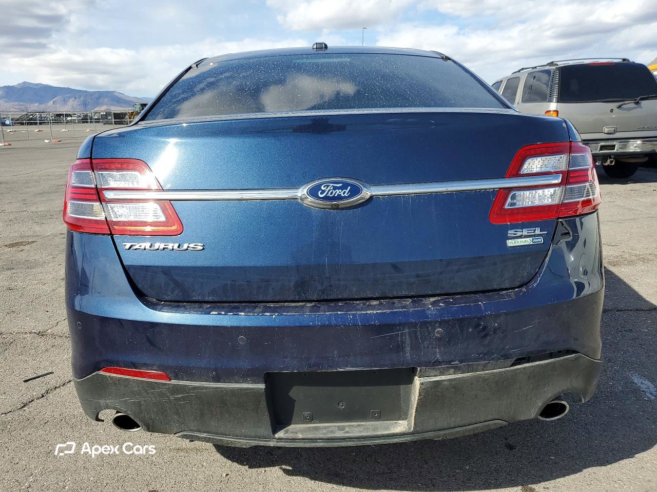 Ford Taurus 2016
