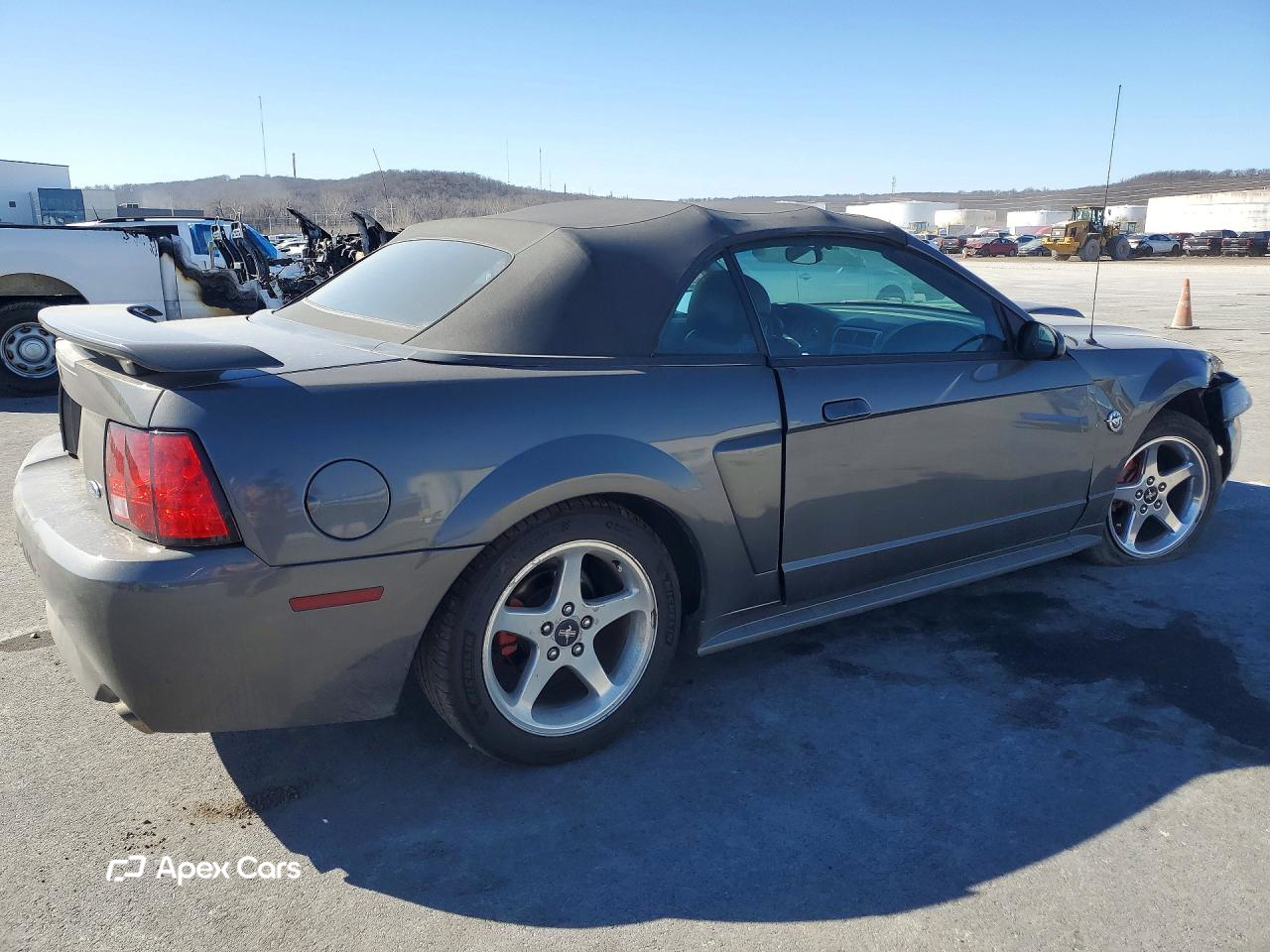 Ford Mustang 2004