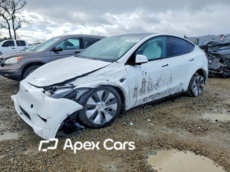 Tesla Model Y 2024 - Zdjęcie 1 z 13