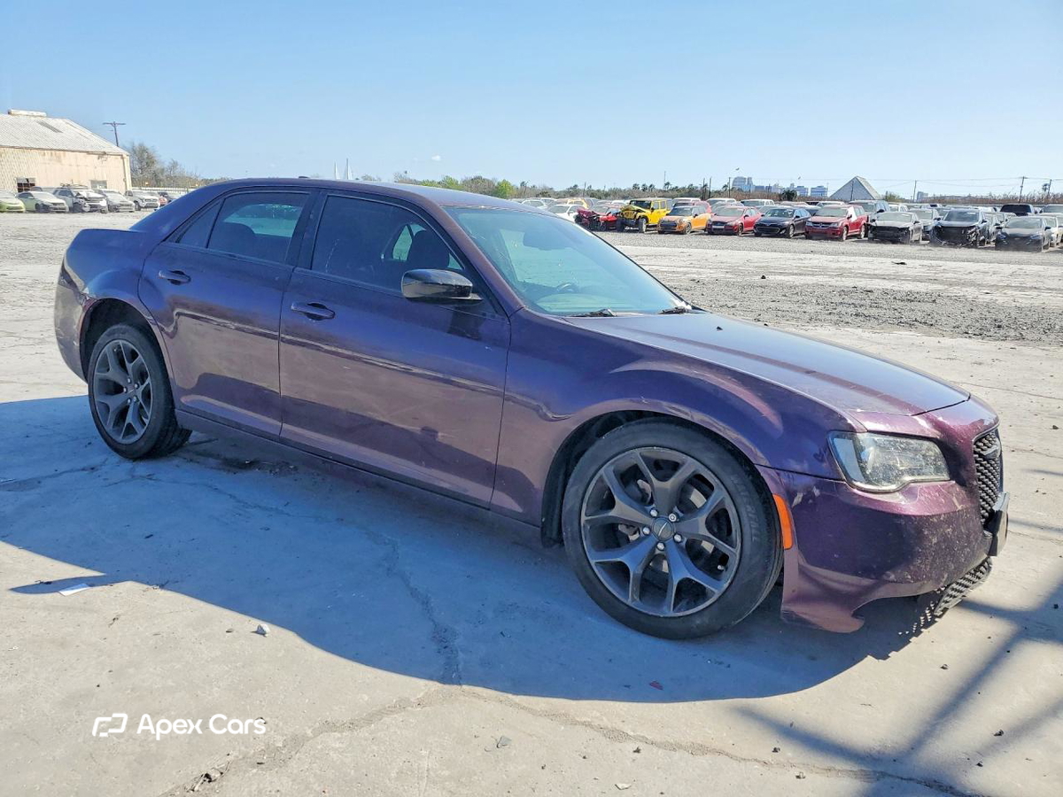 Chrysler 300 2020