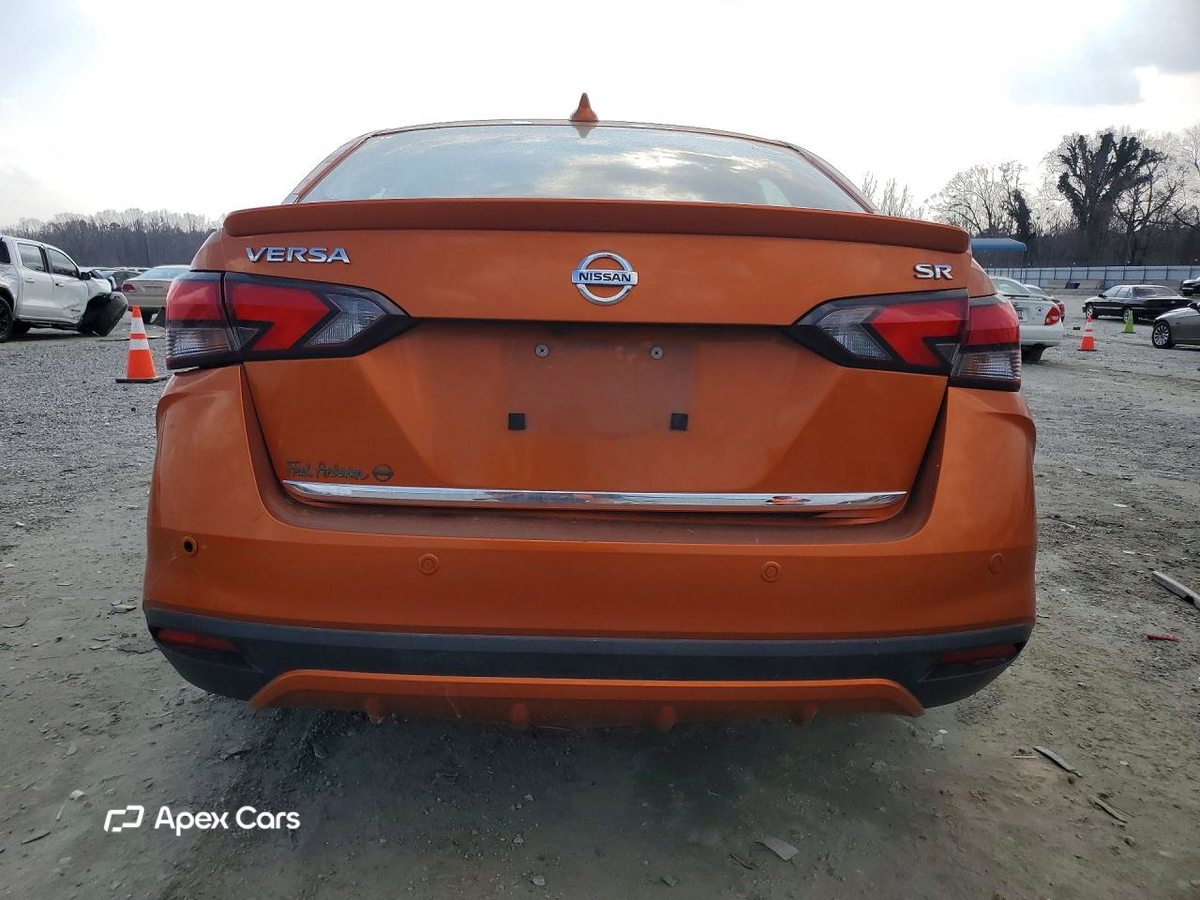 Nissan Versa 2021