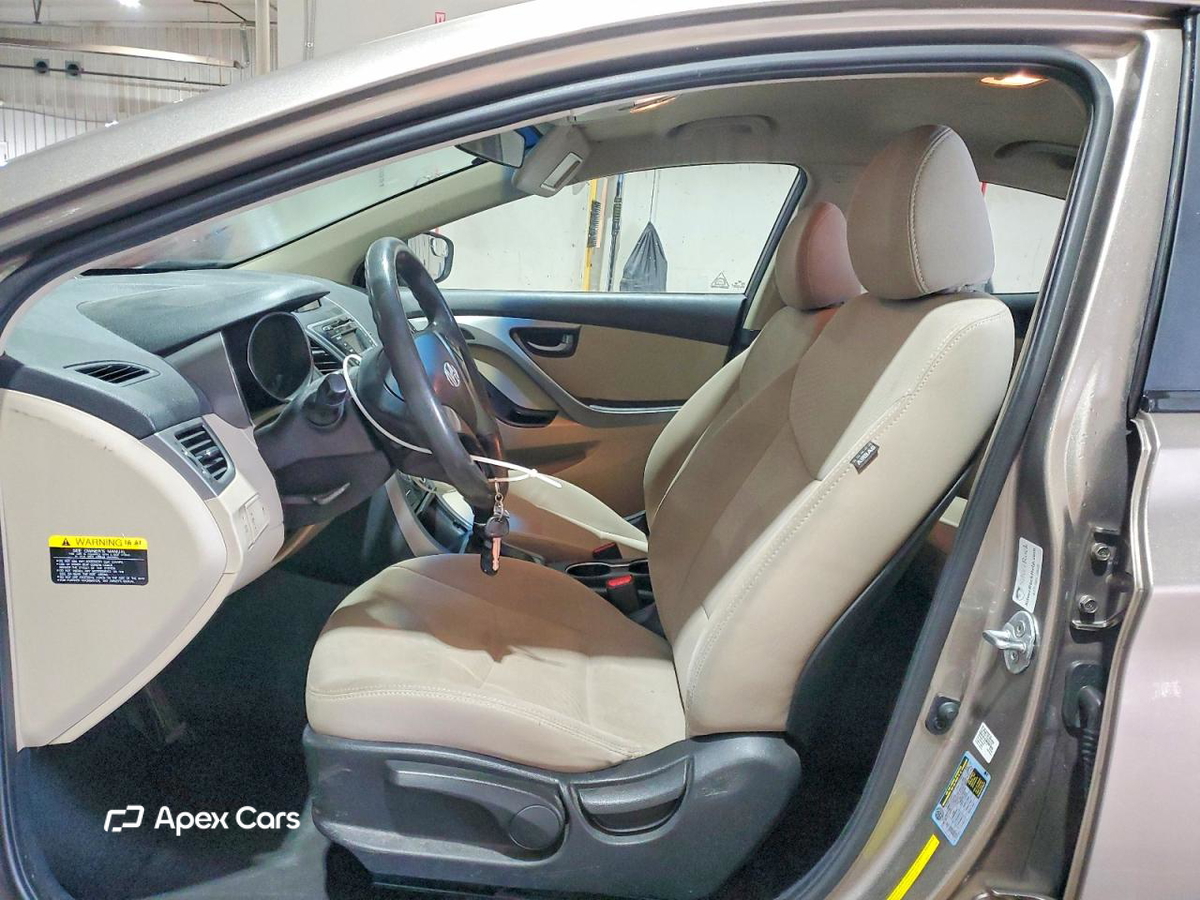 Hyundai Elantra 2016
