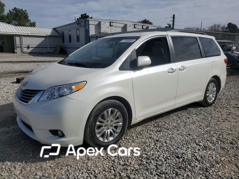 Toyota Sienna 2017 - Image 1 of 14