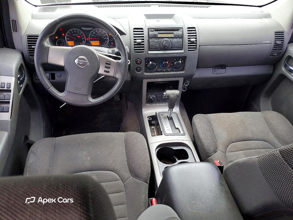 Nissan Pathfinder 2011