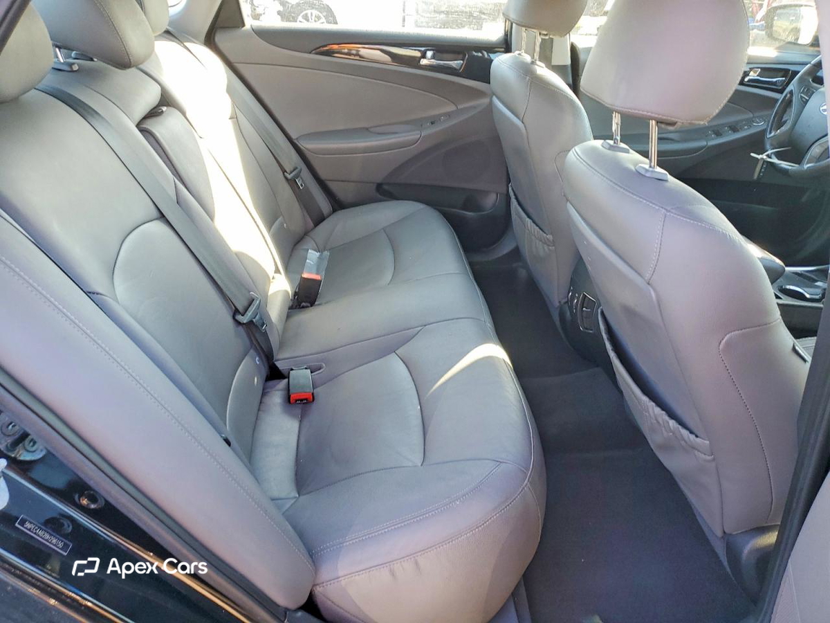 Hyundai Sonata 2011