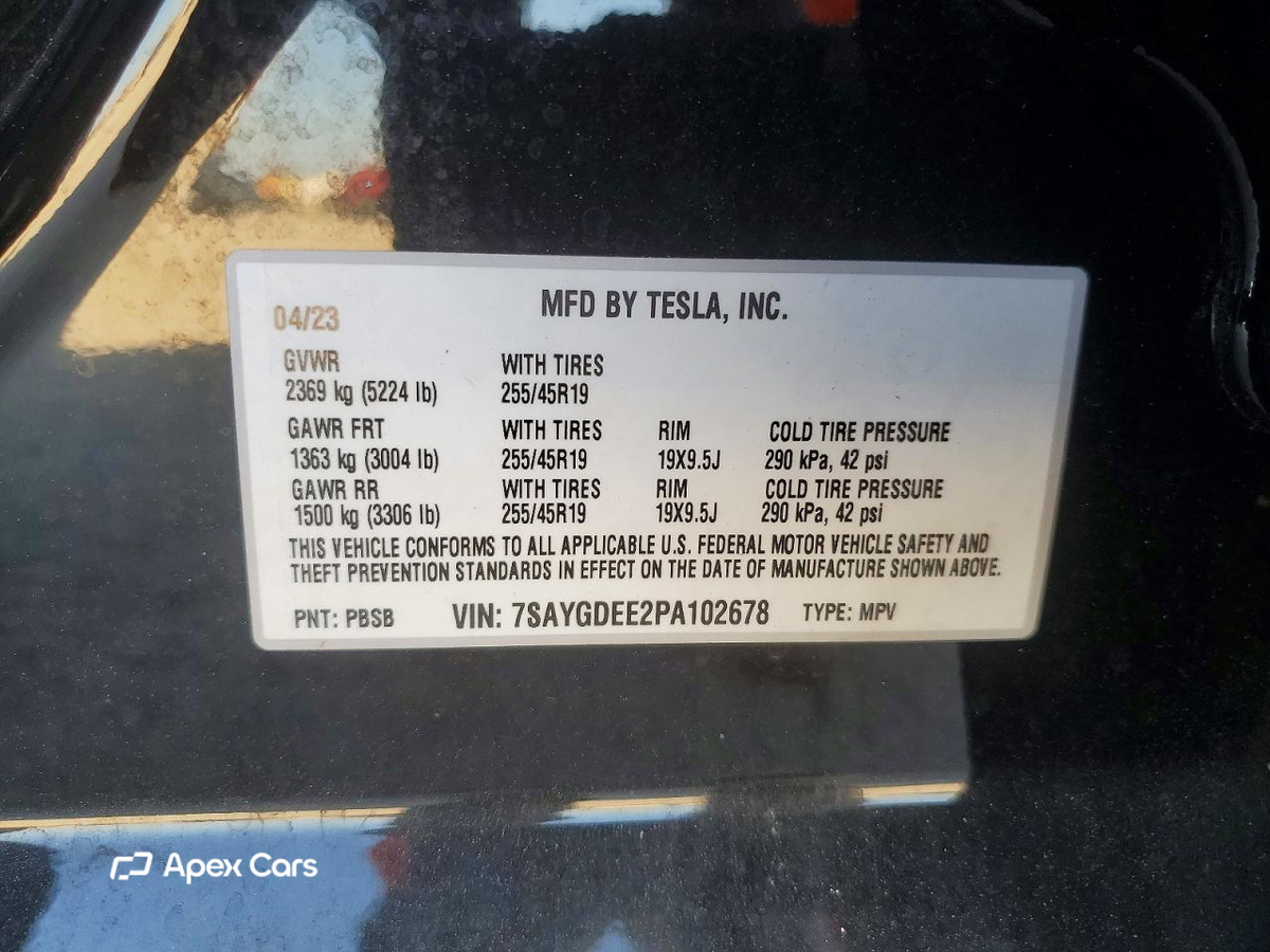Tesla Model Y 2023
