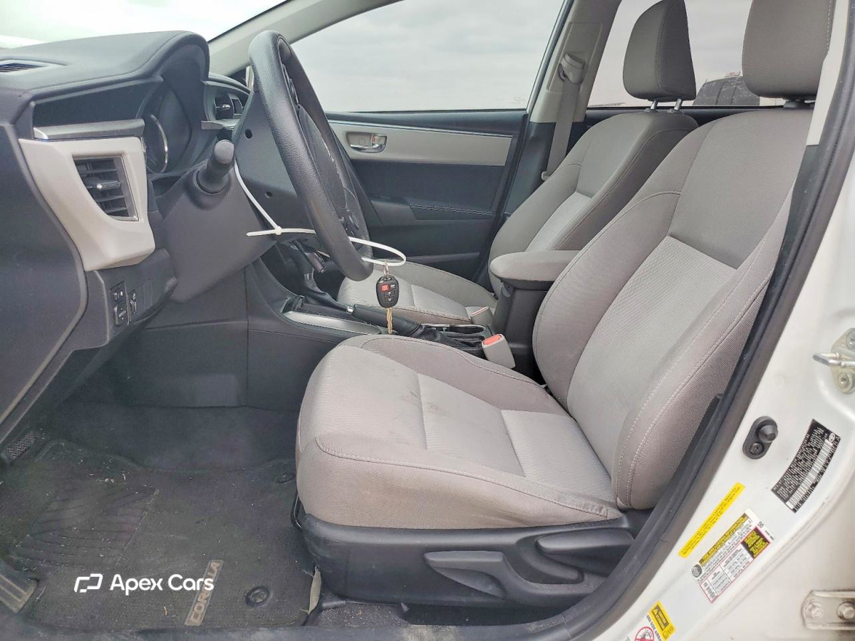 Toyota Corolla 2015