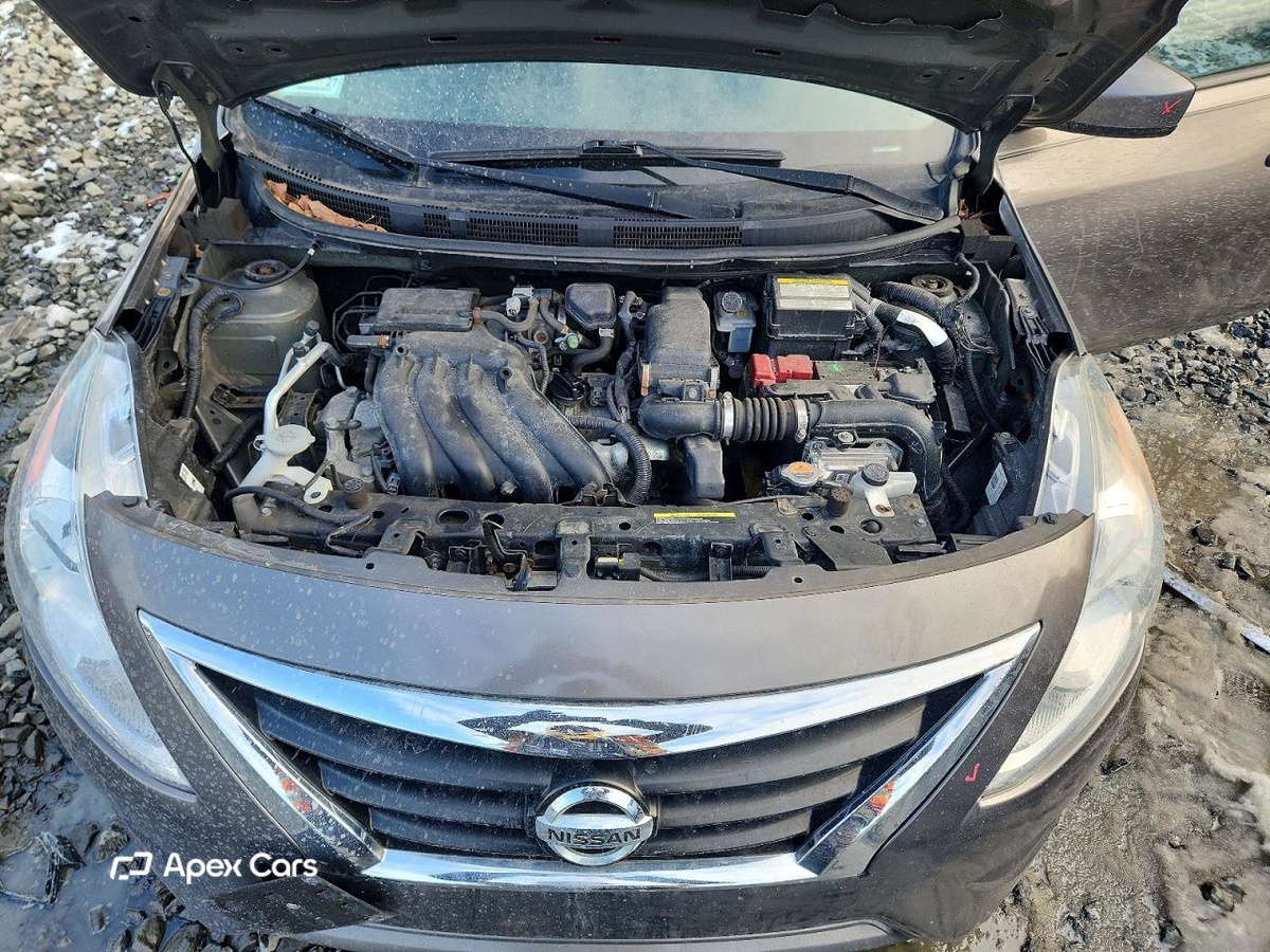 Nissan Versa 2016