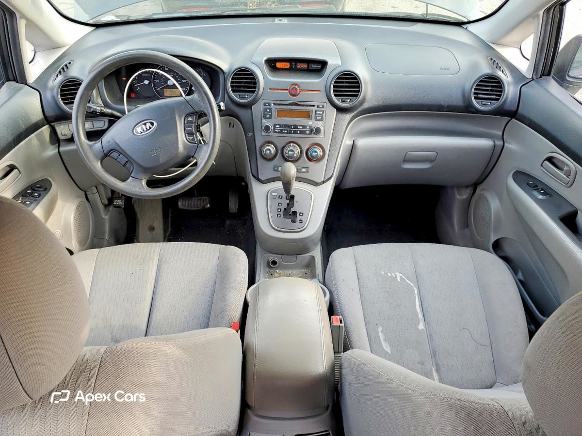Kia Rondo 2008