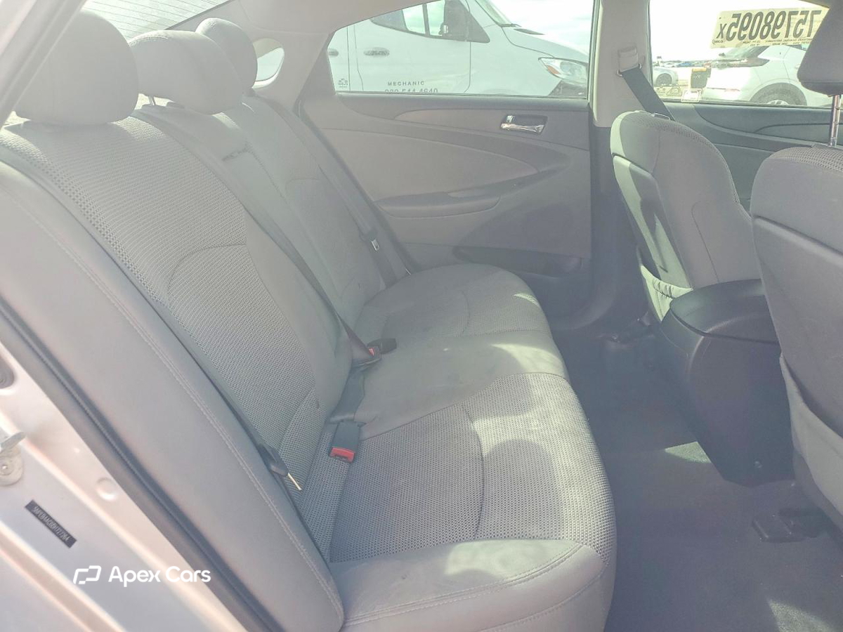 Hyundai Sonata 2013