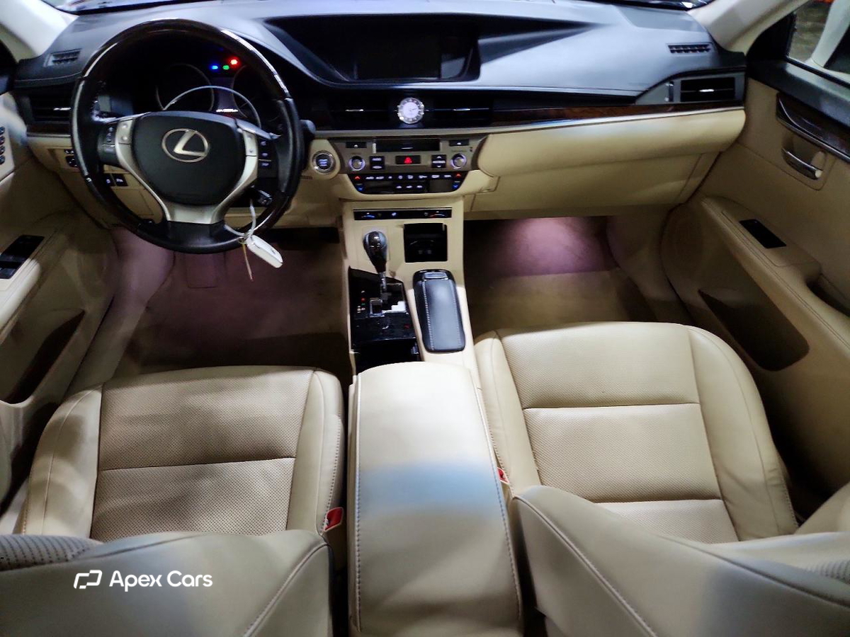 Lexus ES 2015