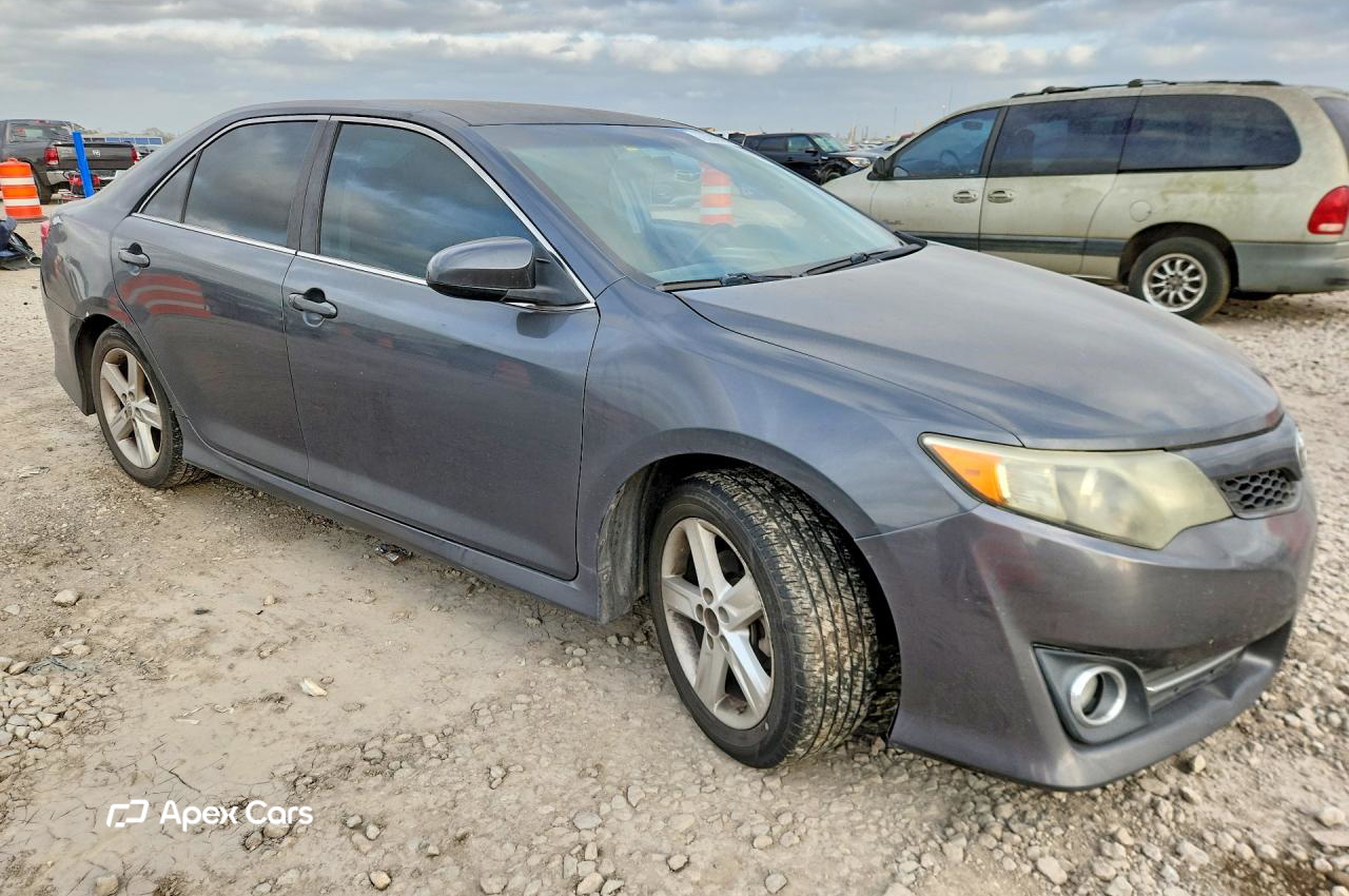 Toyota Camry 2012