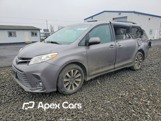 Toyota Sienna 2018 - Zdjęcie 1 z 13