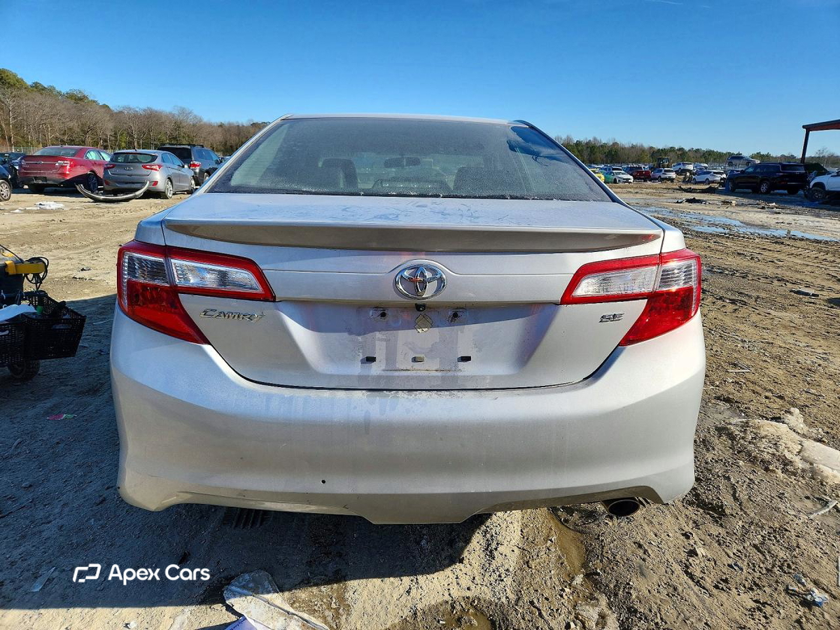 Toyota Camry 2012