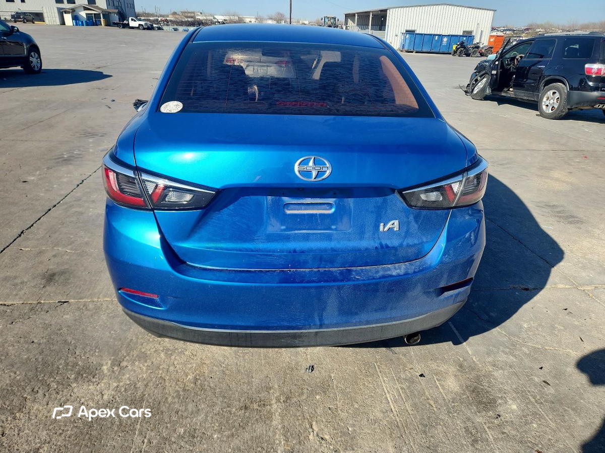 Scion iA 2016