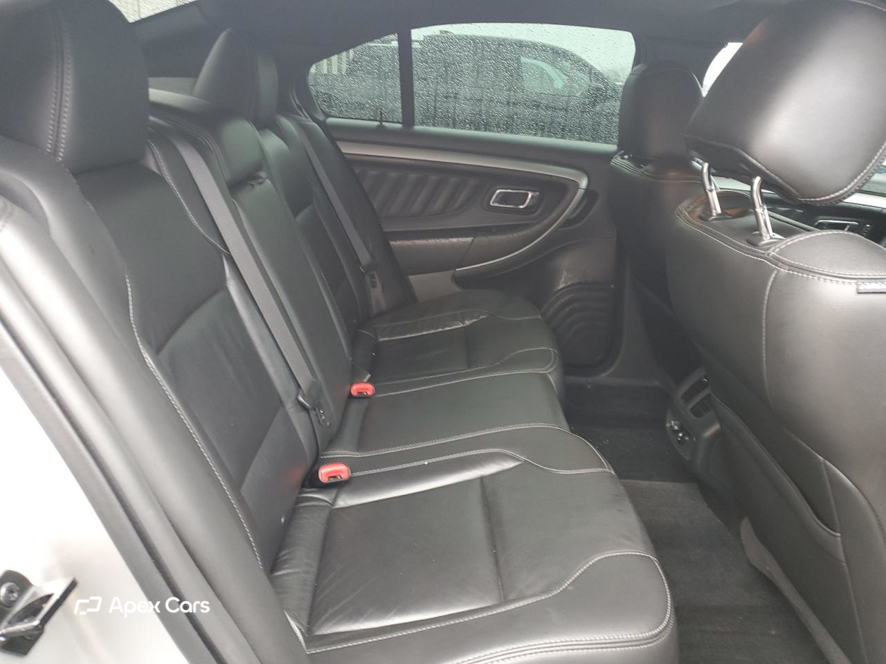 Ford Taurus 2017