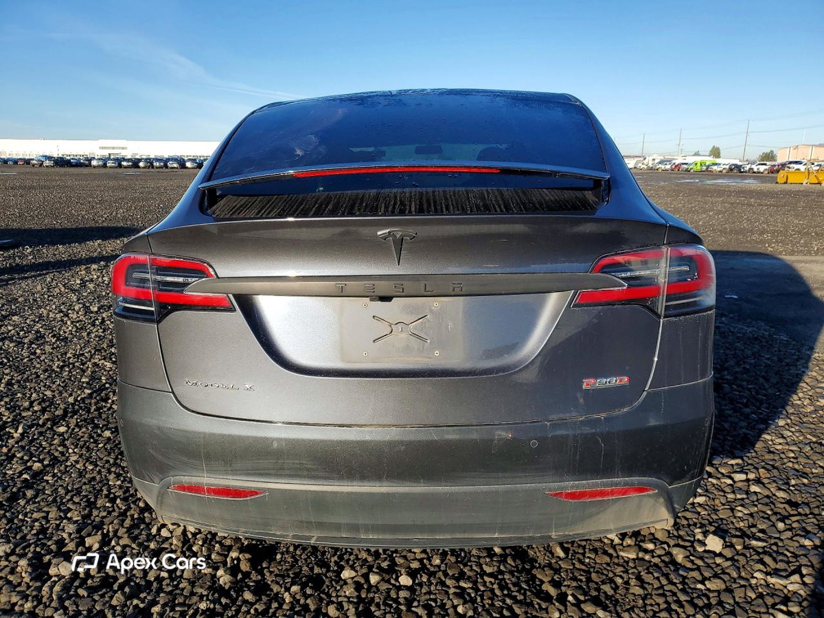 Tesla Model X 2016