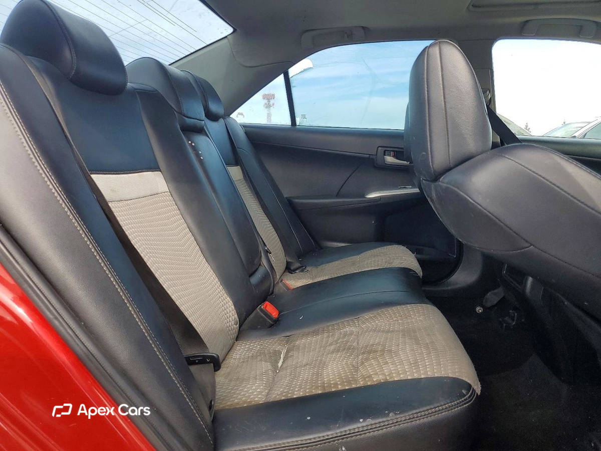 Toyota Camry 2012