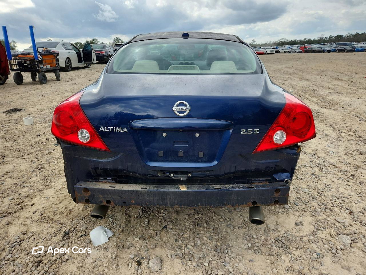 Nissan Altima 2011