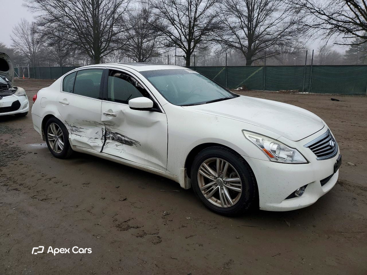 Infiniti G 2013