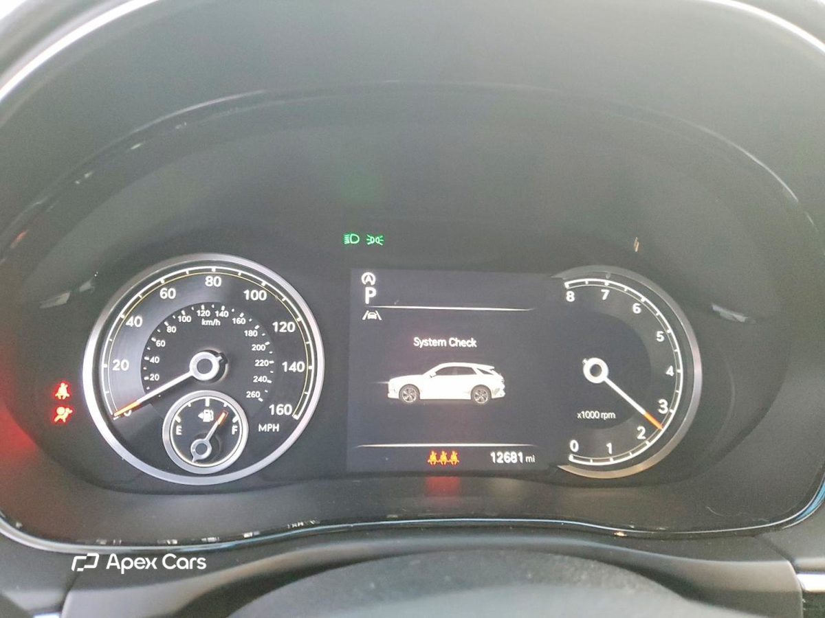 Genesis GV70 2025