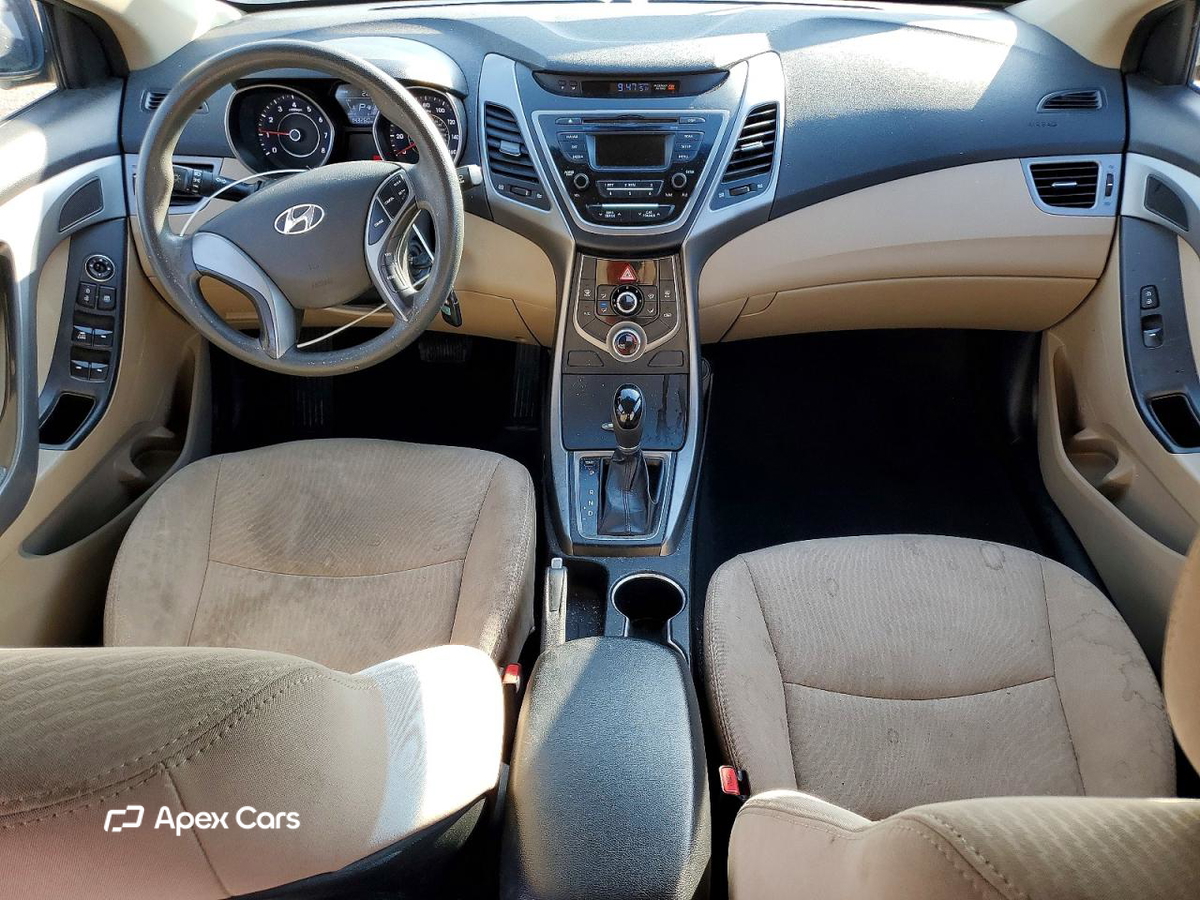 Hyundai Elantra 2016