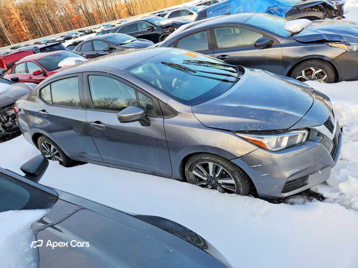 Nissan Versa 2021