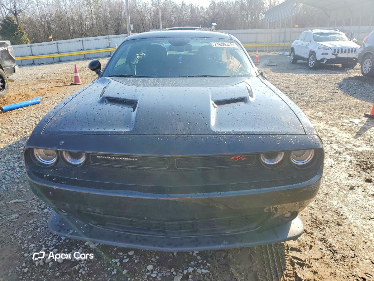 Dodge Challenger 2016