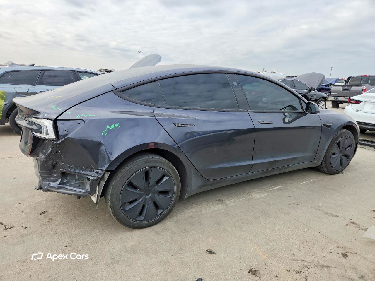 Tesla Model 3 2024