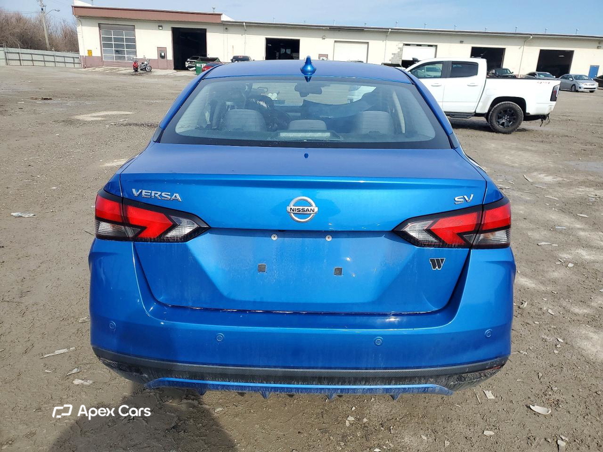 Nissan Versa 2020