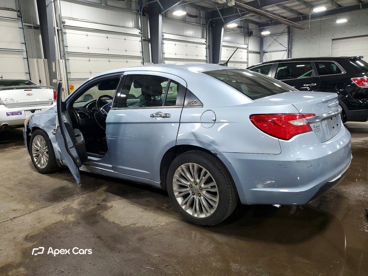 Chrysler 200 2012