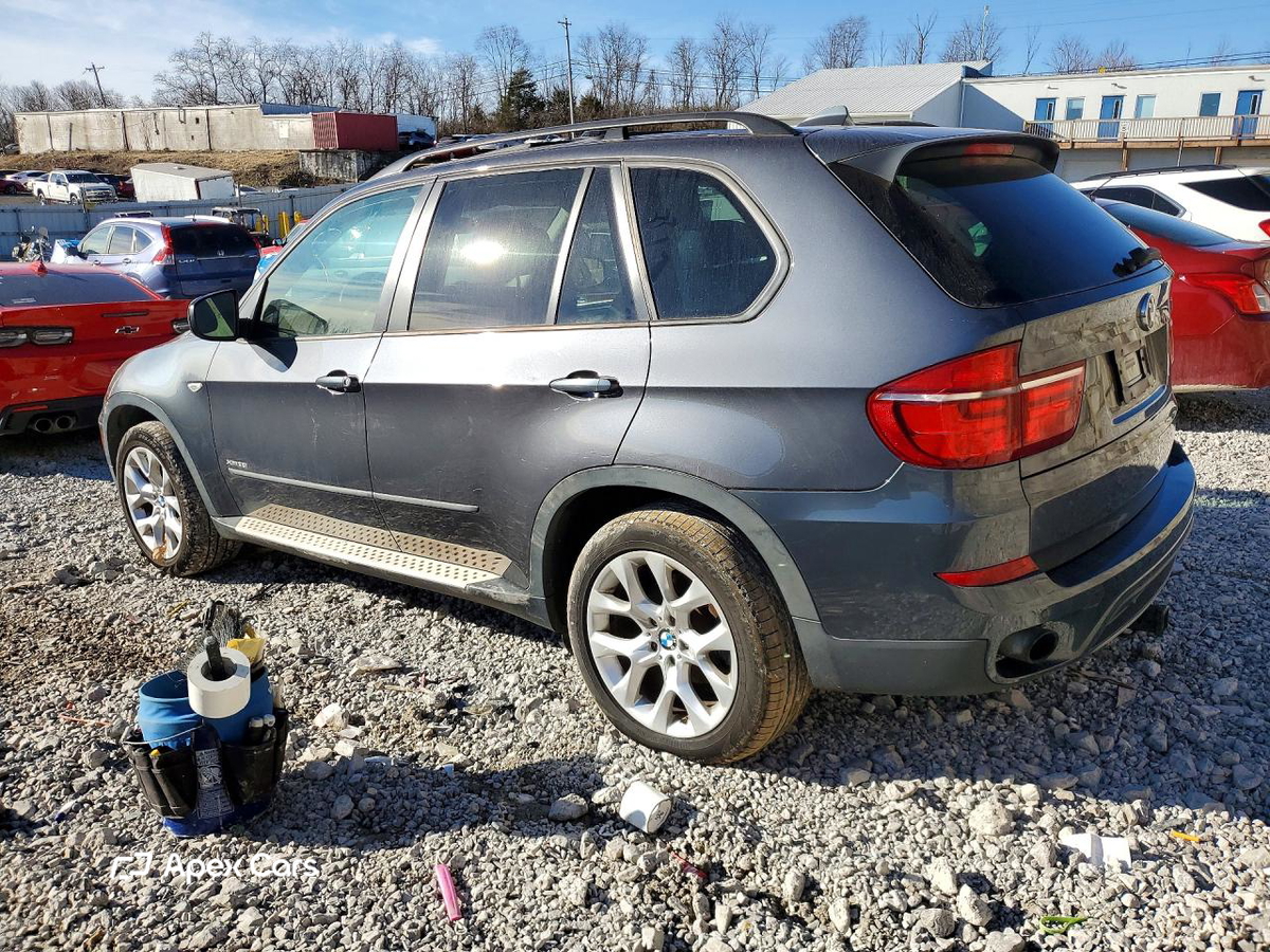 BMW X5 2011