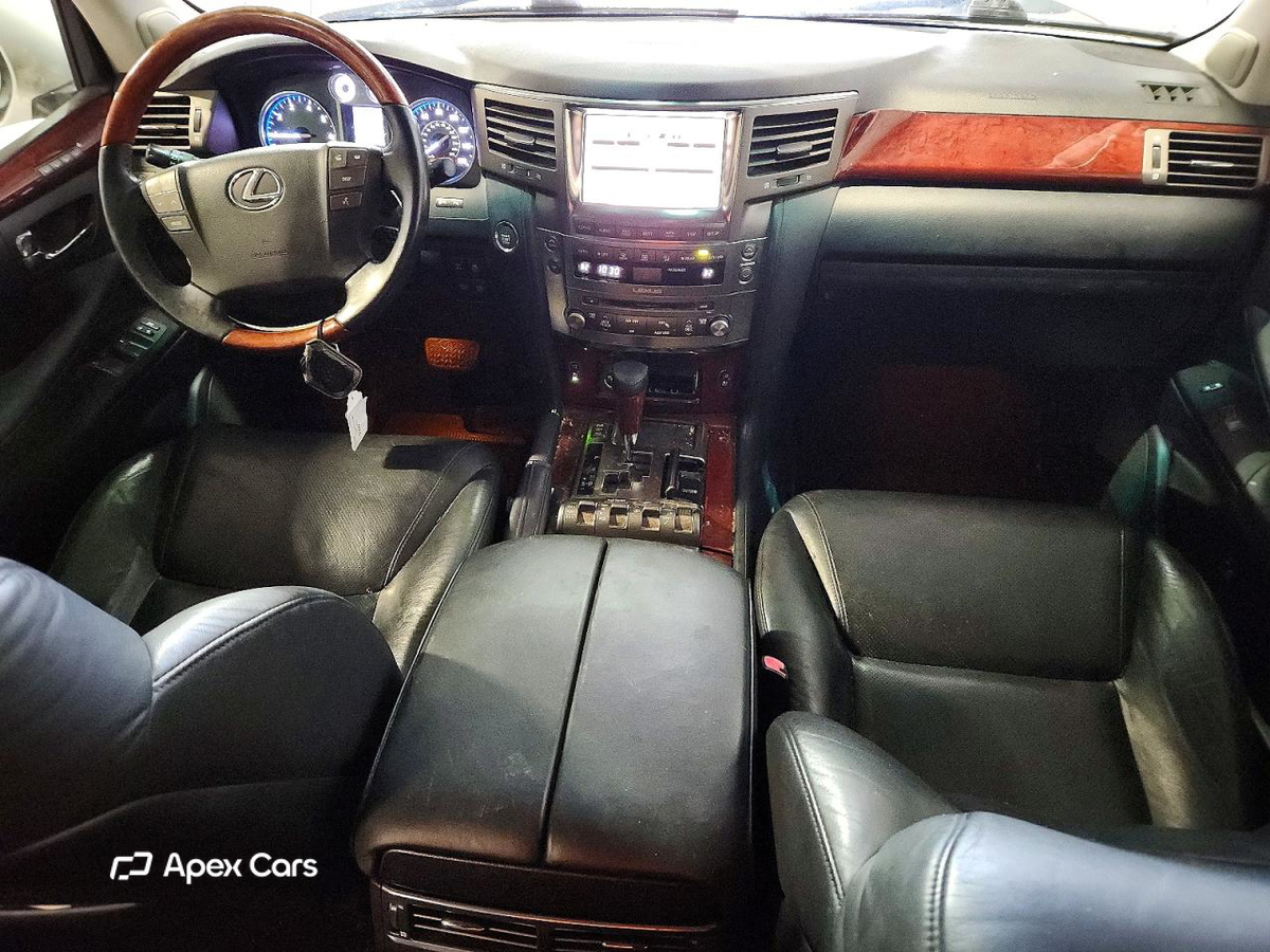 Lexus LX 2011