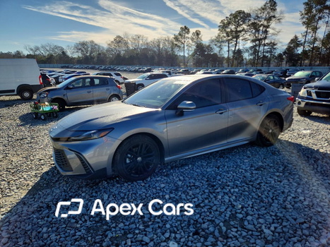 Toyota Camry 2025 - Image 1 of 13