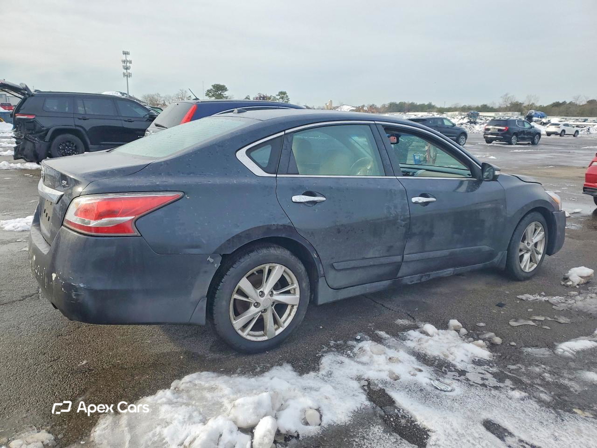 Nissan Altima 2015