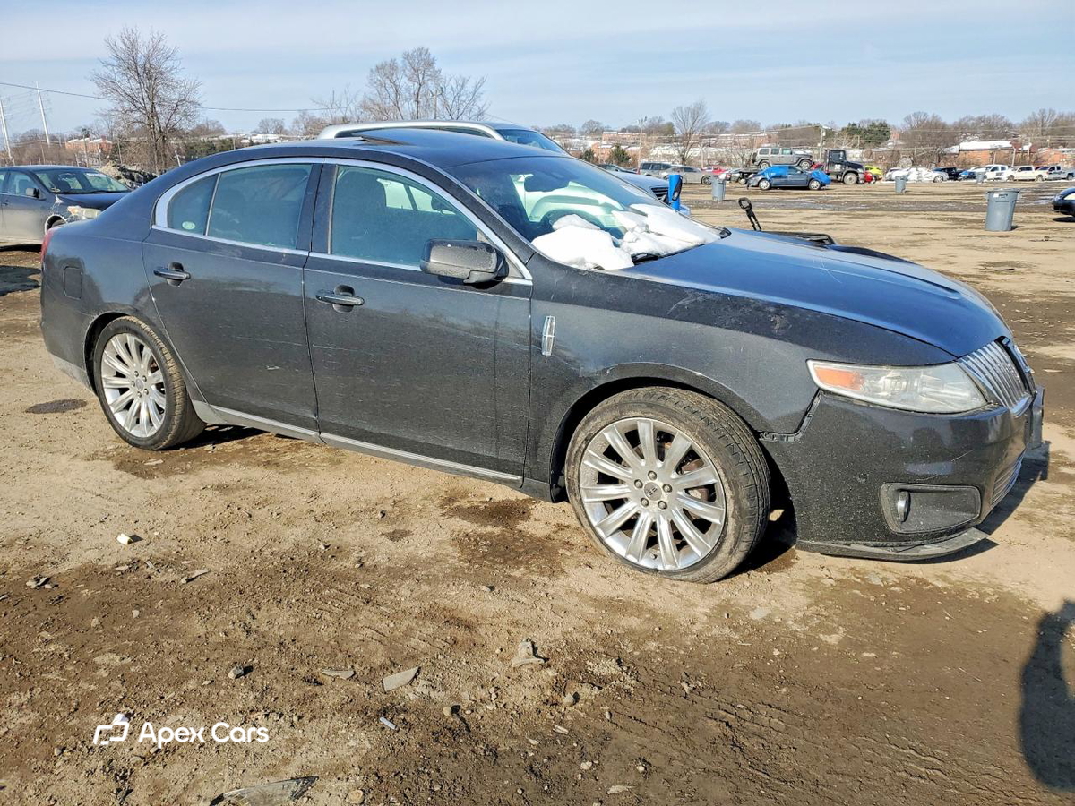 Lincoln MKS 2010