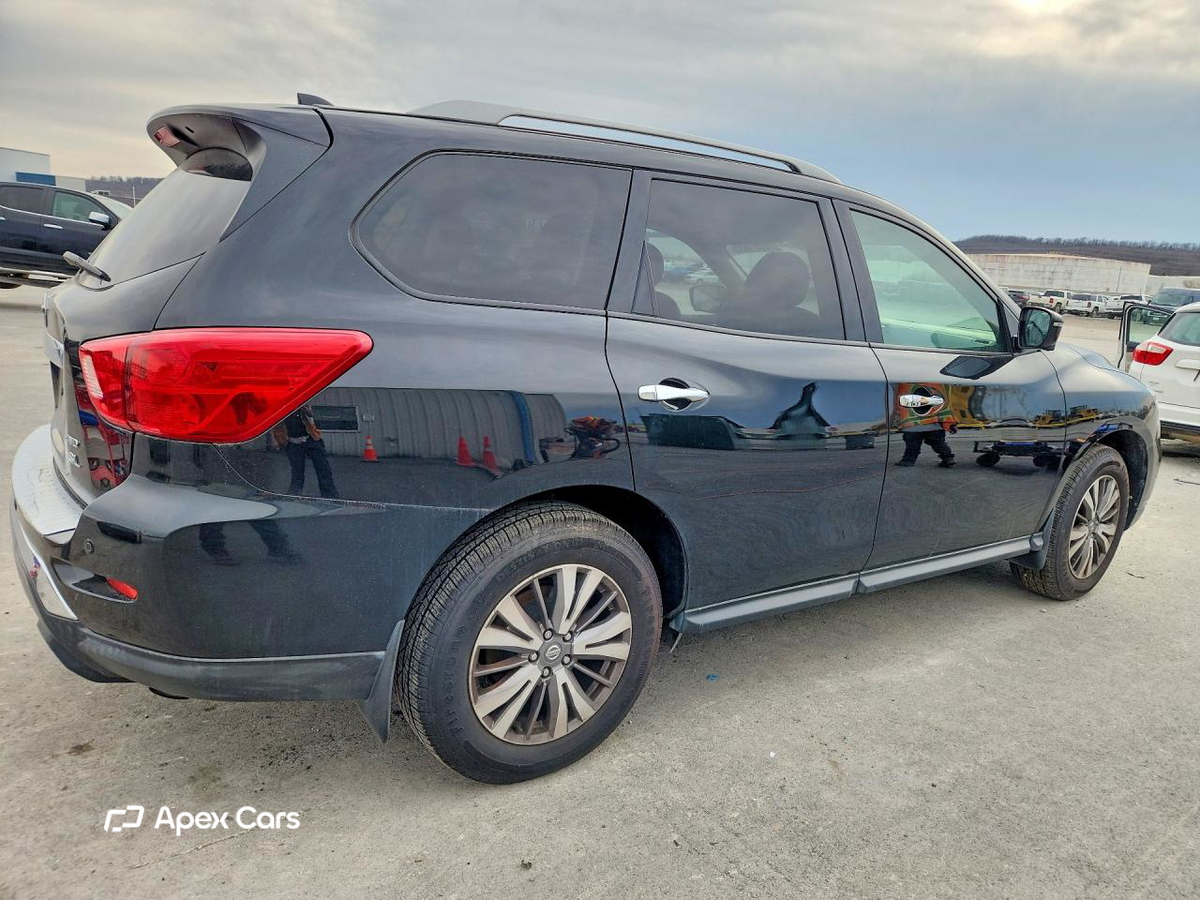 Nissan Pathfinder 2019