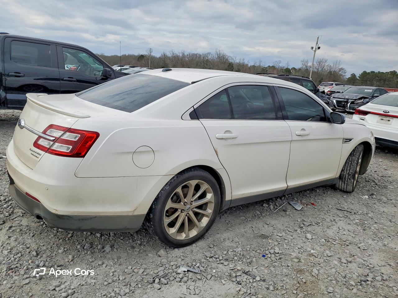 Ford Taurus 2014