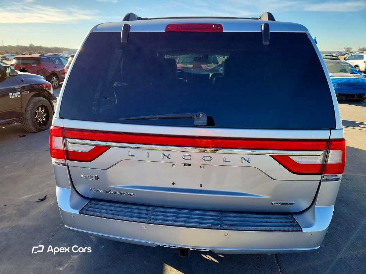 Lincoln Navigator 2015