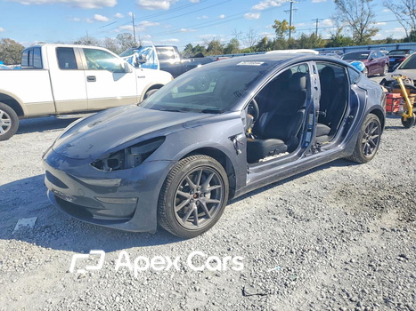 Tesla Model 3 2022 - Zdjęcie 1 z 13